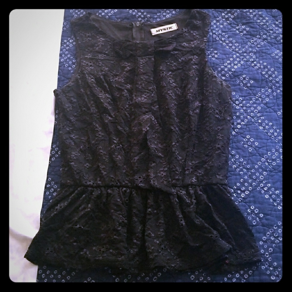 Black sleeveless Peplum Top Large.